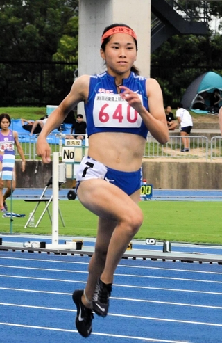 近畿選手権で女子１００メートルの兵庫高校新記録を樹立した滝川第二高の西藤杏純＝加古川運動公園陸上競技場