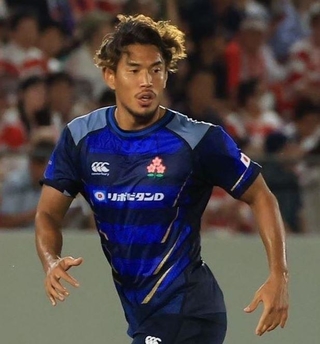 山中亮平