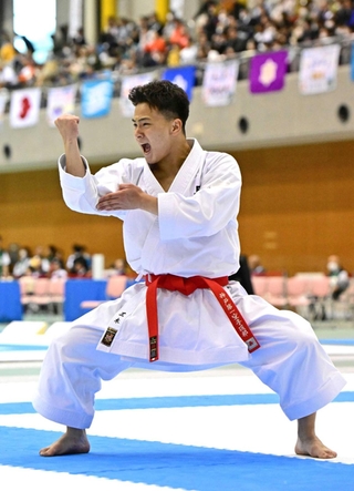 空手少年男子形で４位入賞を果たした三木龍馬＝薩摩川内市総合体育館（撮影・斎藤雅志）