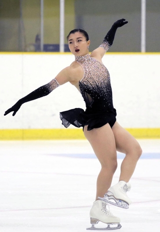 全兵庫フィギュアスケート選手権でフリー演技を披露する坂本花織＝尼崎スポーツの森