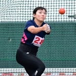 陸上成年女子ハンマー投げ決勝　５位となった藤本咲良＝白波スタジアム（撮影・斎藤雅志）