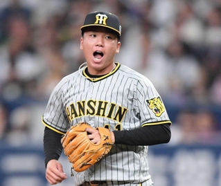 １０月２８日の第１戦で好投した阪神・村上＝京セラドーム大阪（撮影・中田匡峻）