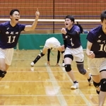 男子決勝・市尼崎ー社　優勝を決め、歓喜する市尼崎の選手たち（撮影・長嶺麻子）