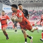 神戸-三重　後半、神戸のサベアがトライを決め、52-10とリードする（撮影・中西幸大）