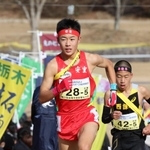 区間賞の好レースを展開した男子・安室の５区徳永泰河（２８）撮影・小林良多）