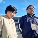 親子で全国の強豪に挑んだ三田松聖の初谷洋志監督（右）と長女で主将の一葉＝東京体育館