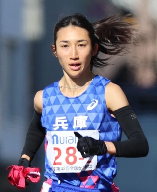２区でトップに立った兵庫の田中希実＝１４日午後、京都市北区（撮影・笠原次郎）