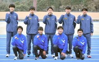 全国トップレベルの精鋭が集結した兵庫の中高生たち＝加古川運動公園陸上競技場