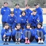 本番へ向け笑顔で意気込む兵庫代表の選手たち＝加古川運動公園陸上競技場