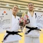 育英に個人２冠をもたらした男子60キロの堀尾拓磨（左）と男子90キロ級の伊山豹生