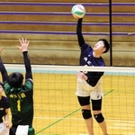 男子決勝・市尼崎-神港学園　バックアタックを打つ市尼崎のハントラクル