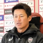 マイアミ戦に向けて展望を語る神戸の吉田監督＝神戸市西区、いぶきの森球技場（(c)ＶＩＳＳＥＬ　ＫＯＢＥ）