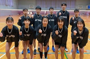 全日本中学生バドミントン23日開幕 兵庫の10人、決勝