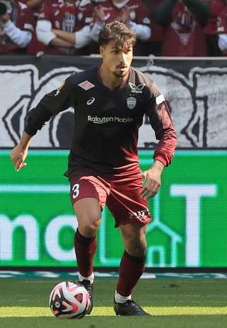 前節の広島戦で無失点の堅守に貢献した神戸のトゥーレル＝１６日、ノエビアスタジアム神戸