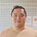 ご当地場所を白星発進で飾った千代大豪（尼崎市出身）＝大阪市浪速区、エディオンアリーナ大阪