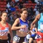 女子１５００メートルに出場する木村友香。同種目の強化を進め、４月中旬の選抜中・長距離大会では３位に入った＝１３日、熊本市のえがお健康スタジアム