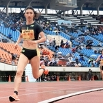 グランプリ女子１５００メートル決勝　最終周に抜け出した田中希実（撮影・小林良多）