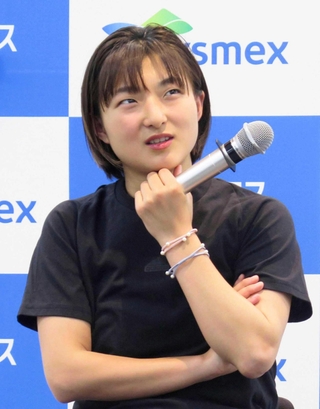 東京都内で取材に応じるフィギュアスケート女子の坂本花織＝６日