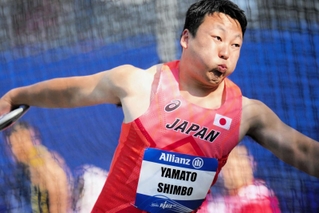 昨年の世界選手権男子円盤投げ４位の新保大和。地元神戸でもロングスローを目指す＝２０２３年７月、パリ（提供・日本パラ陸連）