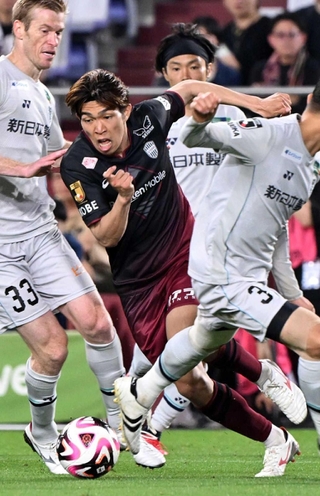 ３戦連続ゴールを決めるなど、存在感を高めた神戸の宮代＝１５日、ノエビアスタジアム神戸