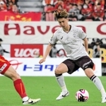 名古屋戦で今季リーグ初先発し、前線への中継役となった神戸の井出＝３日、豊田スタジアム