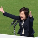 開会式で歓迎のあいさつをする増田明美会長（撮影・長嶺麻子）