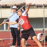 陸上男子やり投げ決勝　優勝した和田山の西田優座