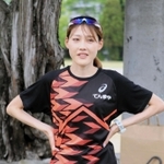 報道陣に練習を公開したパリ五輪女子マラソン代表の前田穂南＝岡山市、岡山大陸上競技場