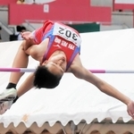 男子走り高跳び決勝　２位に入った市尼崎の中本飛羽