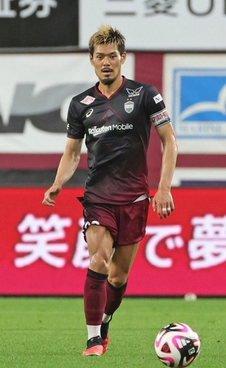 今季もチームの支柱として不可欠な役割を果たす神戸の山口＝６月３０日、ノエビアスタジアム神戸