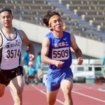 男子１００メートルで２連覇を果たした年綱晃広