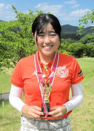 優勝した西本世蘭（日ノ本）＝主催者提供