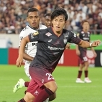 Ｇ大阪戦にフル出場し、中盤の底で躍動した神戸の鍬先＝１７日、ノエビアスタジアム神戸