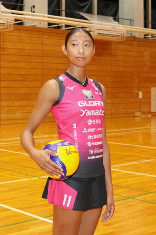 姫路をけん引する宮部藍梨＝姫路市内