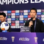 ＡＣＬＥホーム初戦・山東戦前の会見で勝利を誓う神戸の前川（右）と吉田監督＝神戸市兵庫区、ノエビアスタジアム神戸