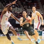 今季、主将として神戸を引っ張る渡辺翔太（１０）＝１月２０日、ワールド記念ホール