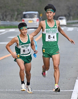 報徳、終盤追い上げ3位 6区福嶋が「淡々と」快走 県高校駅伝男子