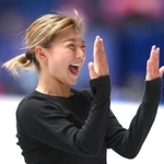 公式練習を終え、ポーズを決める坂本花織＝国立代々木競技場（撮影・堀内　翔）