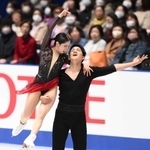 ペアフリー　演技する三浦璃来（左）、木原龍一組（撮影・堀内翔）