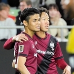 神戸-セントラルコースト　後半、佐々木のシュートが決まり３-２と勝ち越す（撮影・中西幸大）