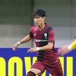 けがを押して４５分出場し、攻守で神戸の勝利に貢献した岩波＝２６日、ノエビアスタジアム神戸