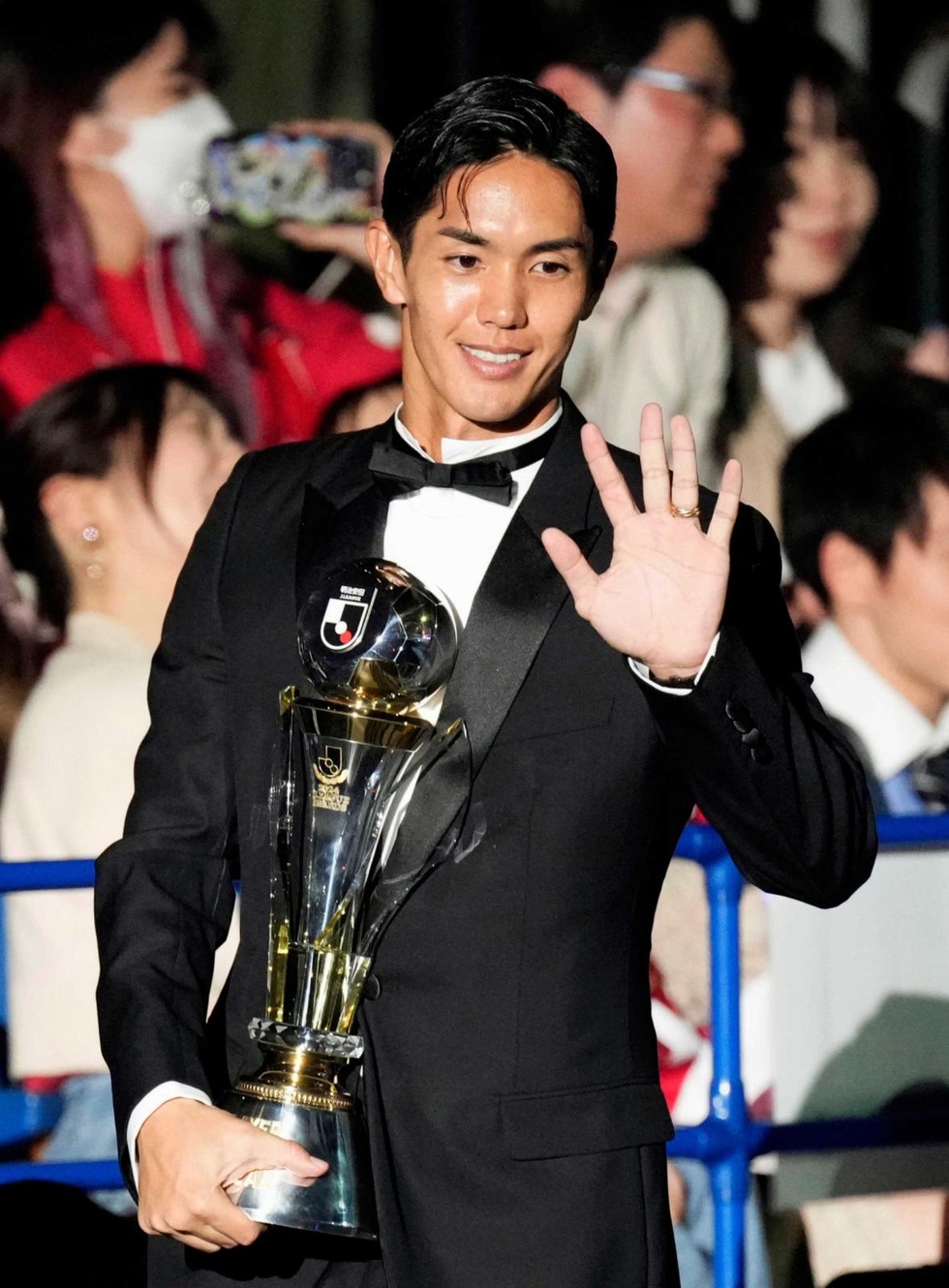 ヴィッセル神戸・武藤MVP 鋼の心身、走り続け連覇に貢献 離れて暮らす