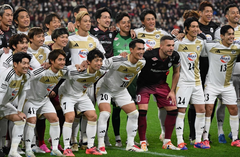 お祭り男・槙野」100点の終幕 豪華顔ぶれ引退試合、2万人沸く