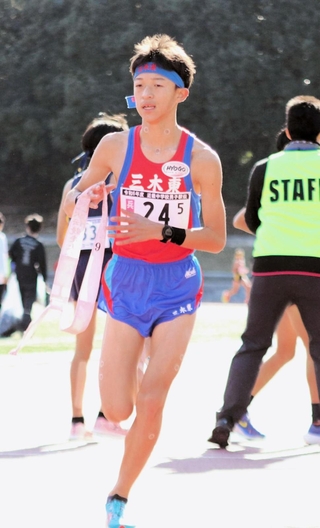 男子・三木東　５区を走った扶蘇一颯＝京都府太陽が丘陸上競技場