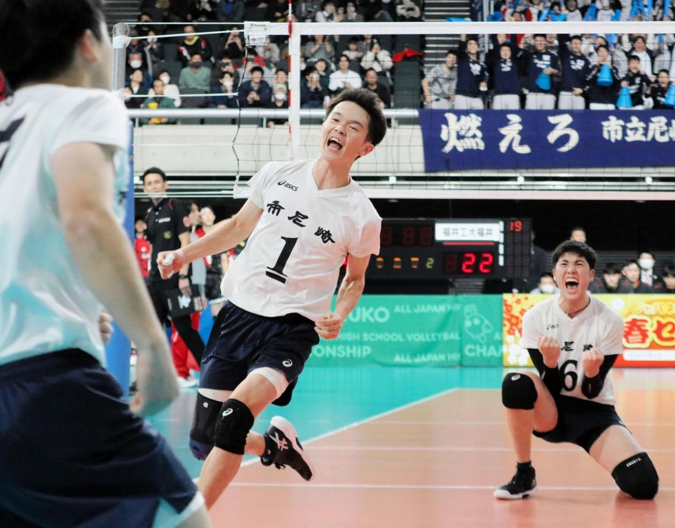 福井工大男子バレー部 デサント ウォームアップウェア 2016春高バレー 福井工大男子バレー部 デサント ウォームアップウェア 2016春高