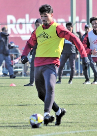 練習に合流した神戸のトゥーレル＝神戸市西区、いぶきの森球技場