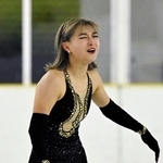 フィギュア成年女子フリー　ミスがあり、フィニッシュで苦笑する兵庫・坂本花織＝ヘルスピア倉敷アイスアリーナ