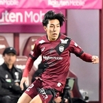京都戦でＪ１デビューを果たした神戸・浜崎＝２６日、ノエビアスタジアム神戸（撮影・風斗雅博）