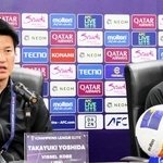 会見で勝利を誓う神戸の吉田監督（左）と飯野＝ノエビアスタジアム神戸