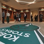 公開されたＢ２神戸のロッカールーム＝神戸市中央区（撮影・笠原次郎）